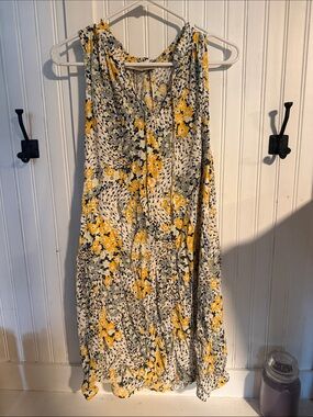Sleeveless Yellow Floral Women’s Dress